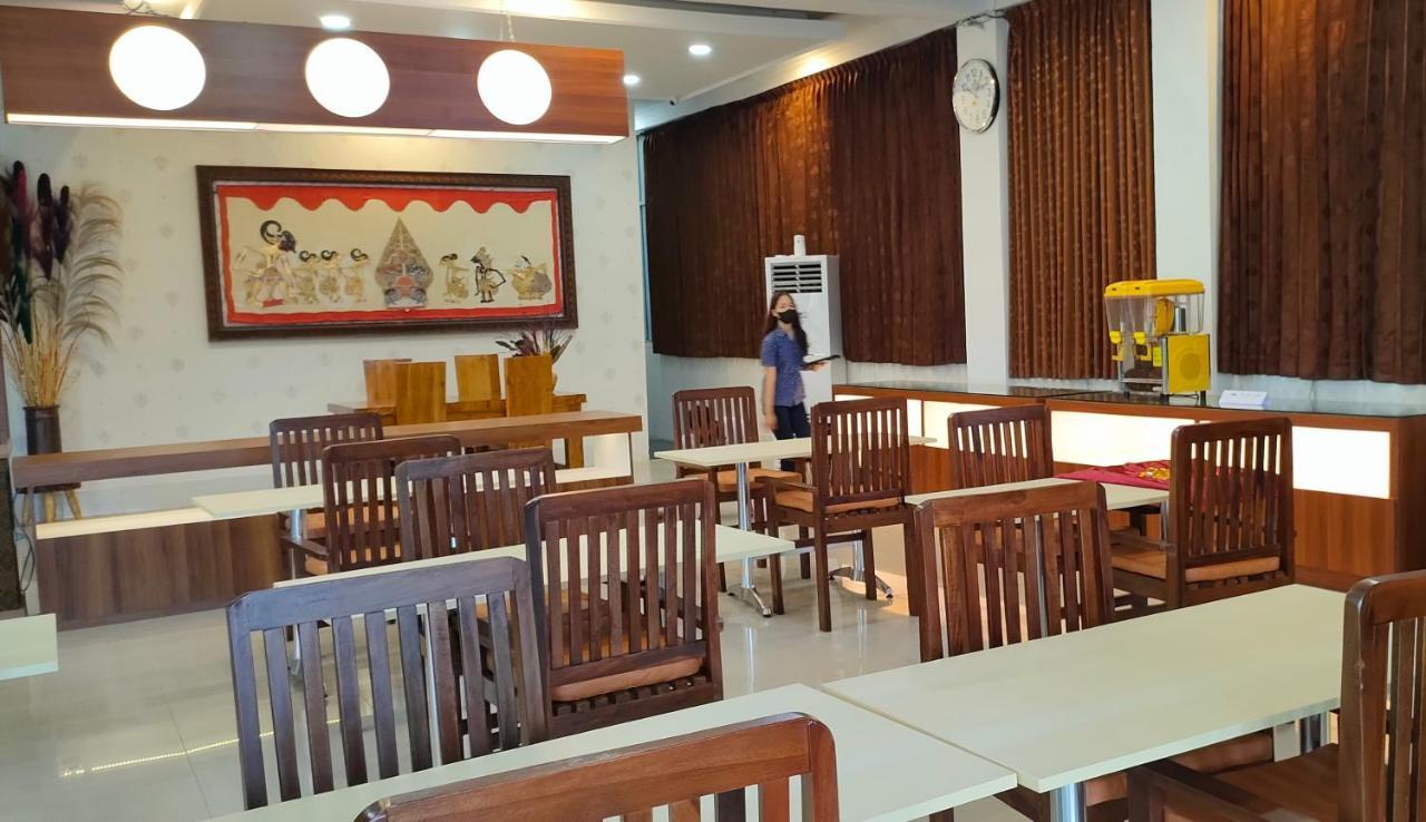 Golden Ganesha Hotel Yogyakarta By Ecommerceloka Gondowulung Esterno foto