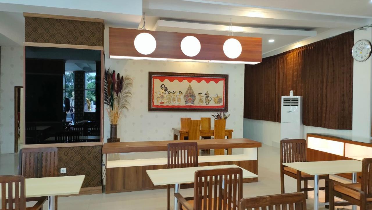 Golden Ganesha Hotel Yogyakarta By Ecommerceloka Gondowulung Esterno foto