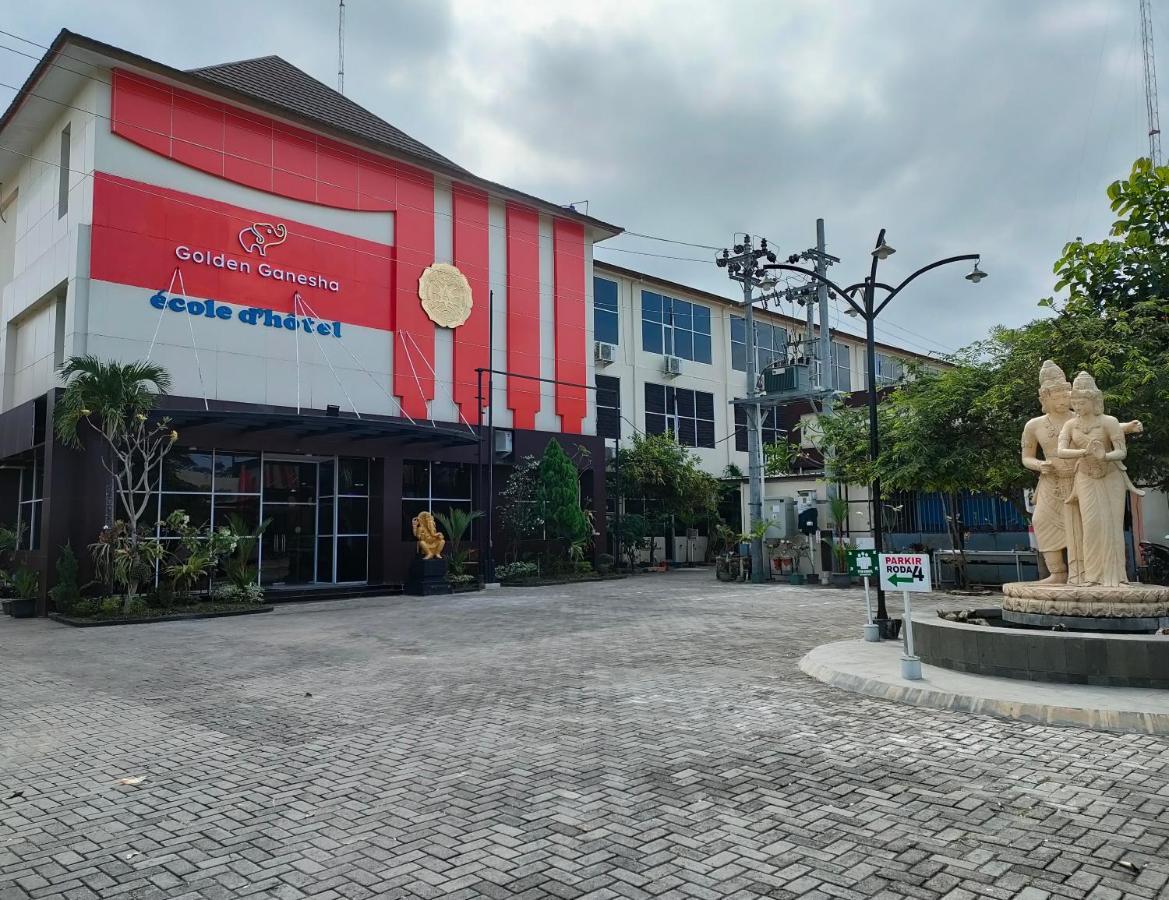Golden Ganesha Hotel Yogyakarta By Ecommerceloka Gondowulung Esterno foto